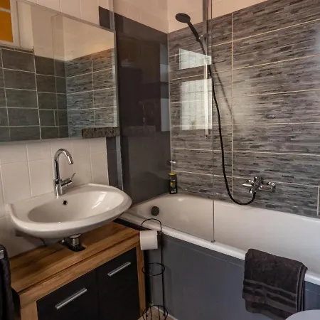 #213 Lux-Room - Zentrum Neuss - Naehe Duesseldorf Messe Mit Netflix & Prime Exterior photo